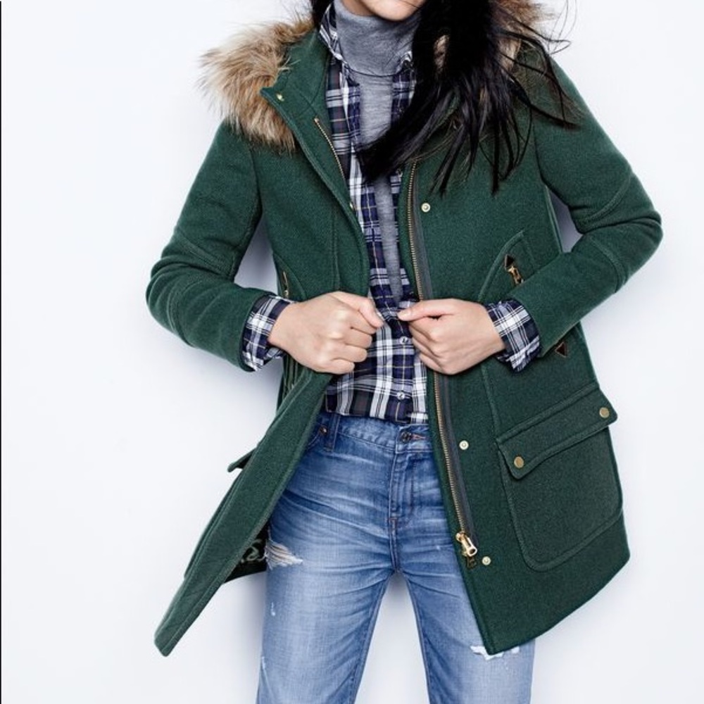 ISO Midnight green Chateau Parka size 4